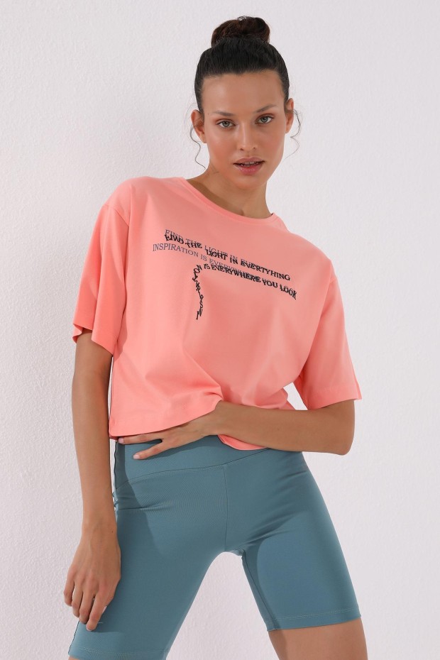 Mercan Yazı Baskılı Kısa O Yaka Kadın Oversize T-Shirt - 97135