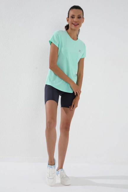 Mint Yeşili Basic Kısa Kol Standart Kalıp O Yaka Kadın T-Shirt - 97144 - Thumbnail