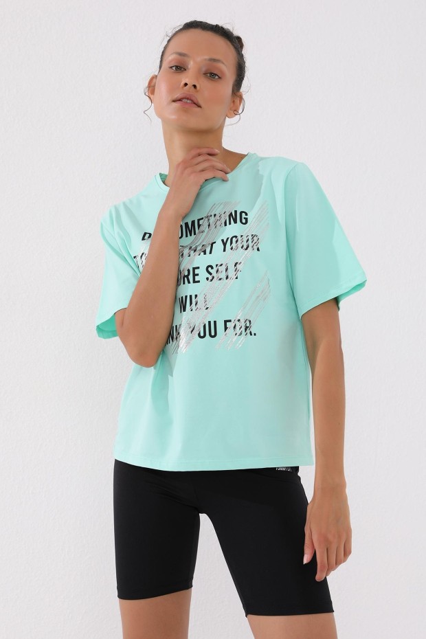 Mint Yeşili Deforme Yazı Baskılı O Yaka Kadın Oversize T-Shirt - 97133