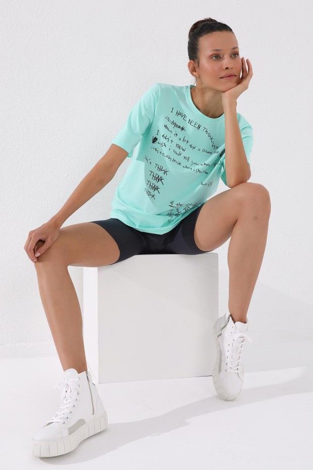 Mint Yeşili El Yazısı Baskılı O Yaka Kadın Oversize T-Shirt - 97137