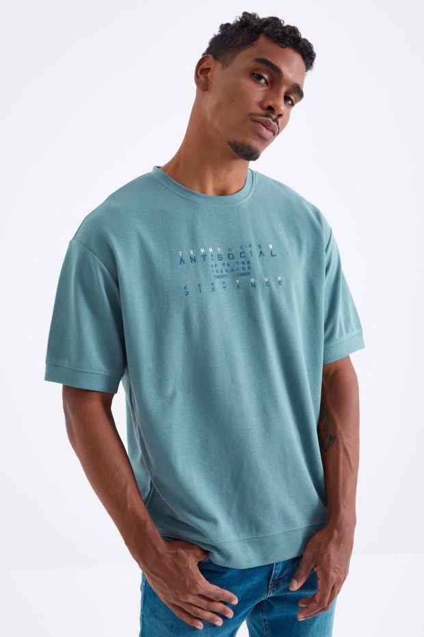 Mint Yeşili Küçük Yazı Nakışlı O Yaka Erkek Oversize T-Shirt - 88103