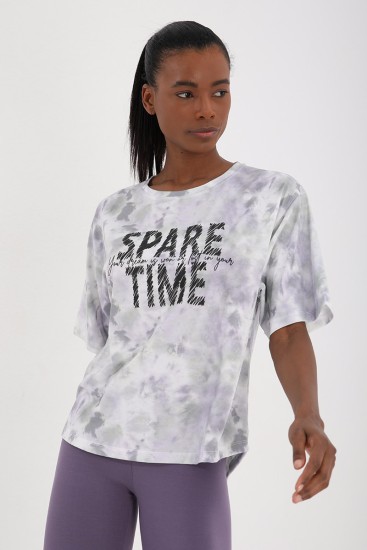 Mor Arkası Uzun Baskılı Batik Desenli O Yaka Kadın Oversize T-Shirt - 97128 - Thumbnail