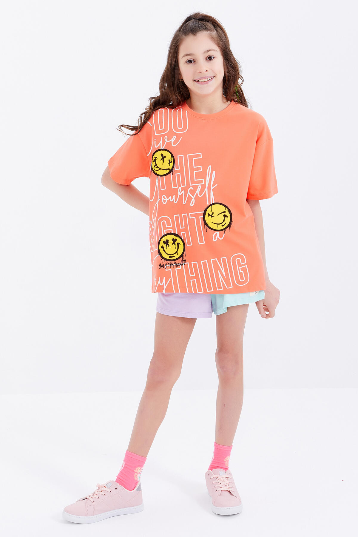 Oranj Oversize Emoji Baskılı O Yaka Düşük Omuz Kız Çocuk T-Shirt - 75042