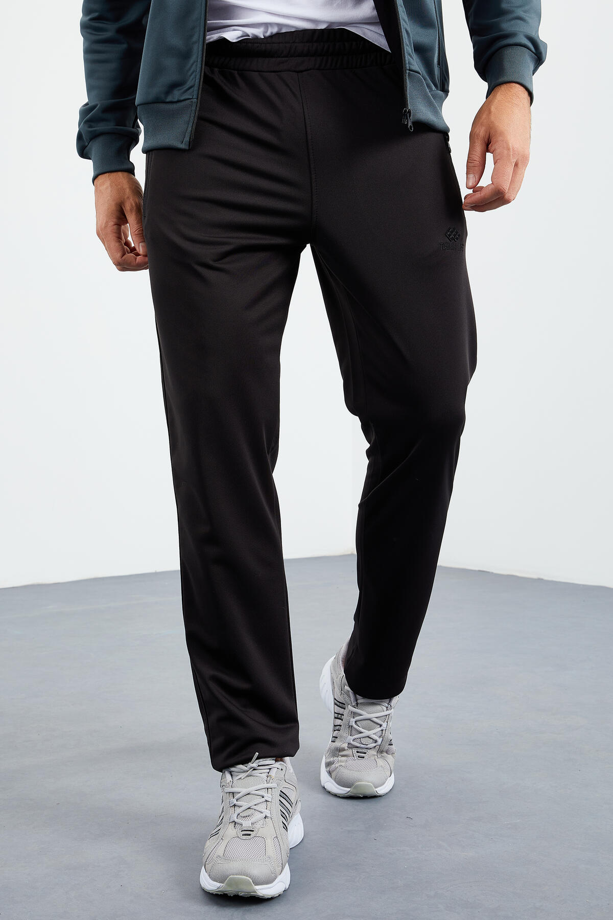 Orman Yeşil - Siyah Dik Yaka Fermuarlı Standart Kalıp Klasik Paça Erkek Eşofman Takımı - 85162 - TOMMYLIFE (1)