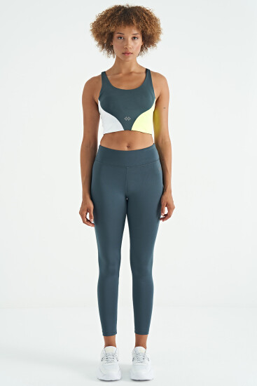 Orman Yeşili Logo Baskılı Renk Bloklu Sırt Çapraz Detaylı Dalgıç Kumaş Kadın Büstiyer - 97260 - TOMMYLIFE (1)