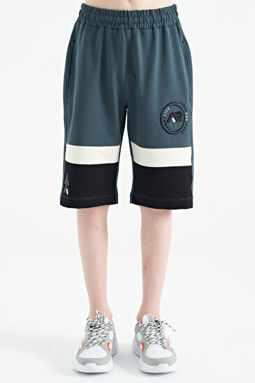 Orman Yeşili Renkli Baskılı Bağcıklı Nakış Detaylı Standart Kalıp Erkek Çocuk Şort - 11129 - TOMMYLIFE (1)