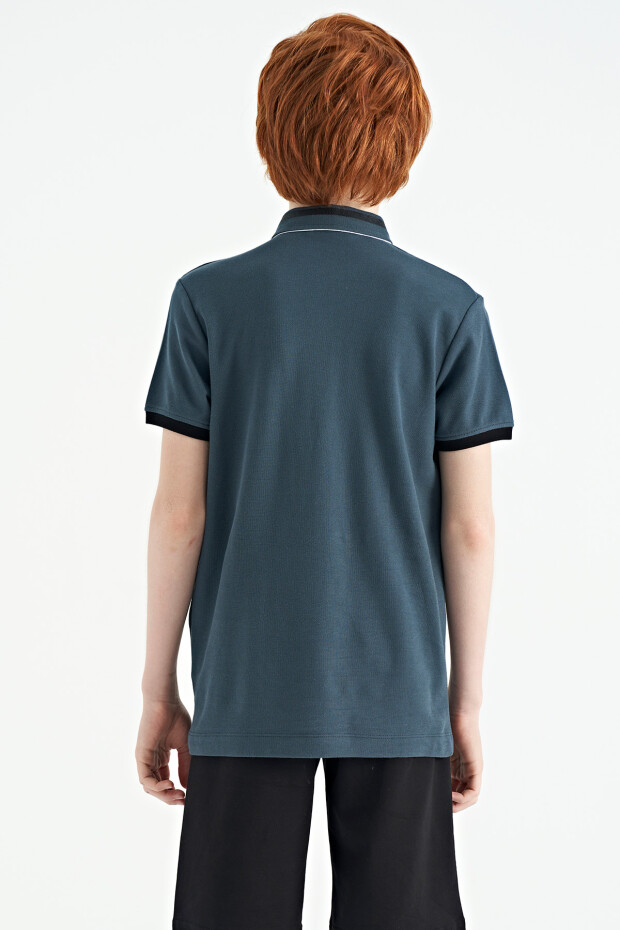Orman Yeşili Yakası Renk Bloklu Baskı Detaylı Standart Kalıp Erkek Çocuk T-Shirt - 11111