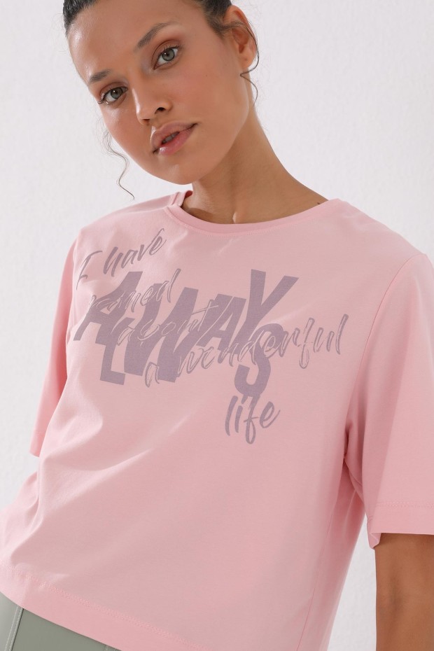 Pembe Asimetrik Yazı Baskılı O Yaka Kadın Oversize T-Shirt - 97136