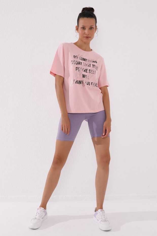 Pembe Deforme Yazı Baskılı O Yaka Kadın Oversize T-Shirt - 97133