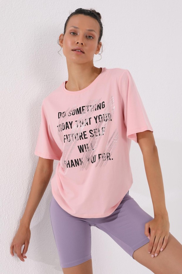 Pembe Deforme Yazı Baskılı O Yaka Kadın Oversize T-Shirt - 97133