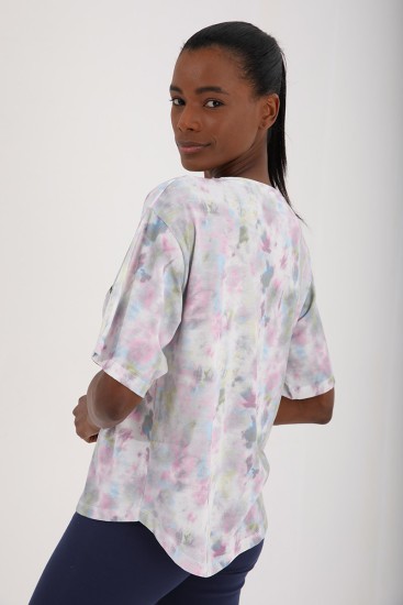 Pembe Arkası Uzun Baskılı Batik Desenli O Yaka Kadın Oversize T-Shirt - 97128 - Thumbnail
