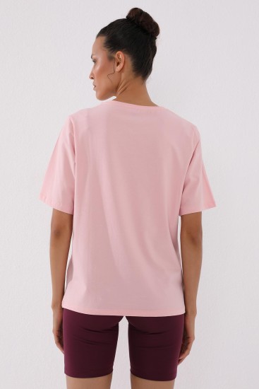 Pembe El Yazısı Baskılı O Yaka Kadın Oversize T-Shirt - 97137 - Thumbnail