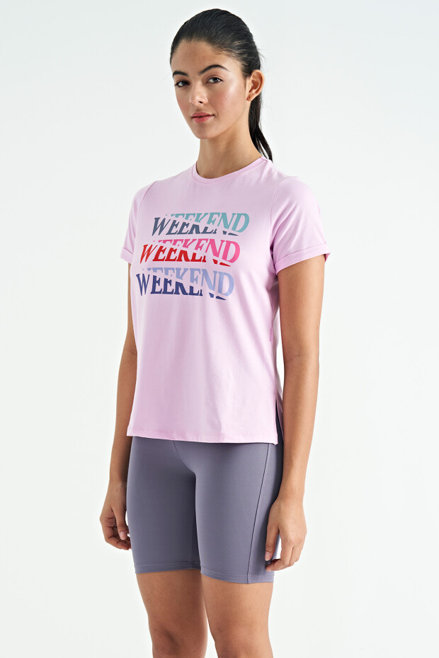 Pembe Renkli Yazı Baskılı Rahat Form Kadın Basic T-Shirt - 02241