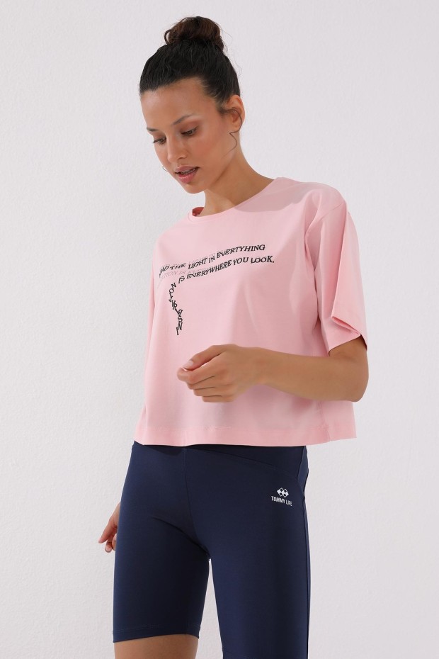 Pembe Yazı Baskılı Kısa O Yaka Kadın Oversize T-Shirt - 97135