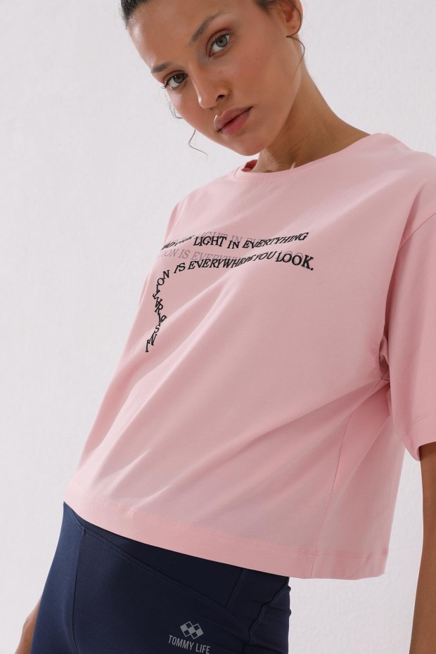 Pembe Yazı Baskılı Kısa O Yaka Kadın Oversize T-Shirt - 97135