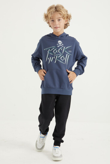 Petrol Yazı Baskılı Kanguru Cepli Kapüşonlu Standart Kalıp Erkek Çocuk Sweatshirt - 11002 - TOMMYLIFE (1)