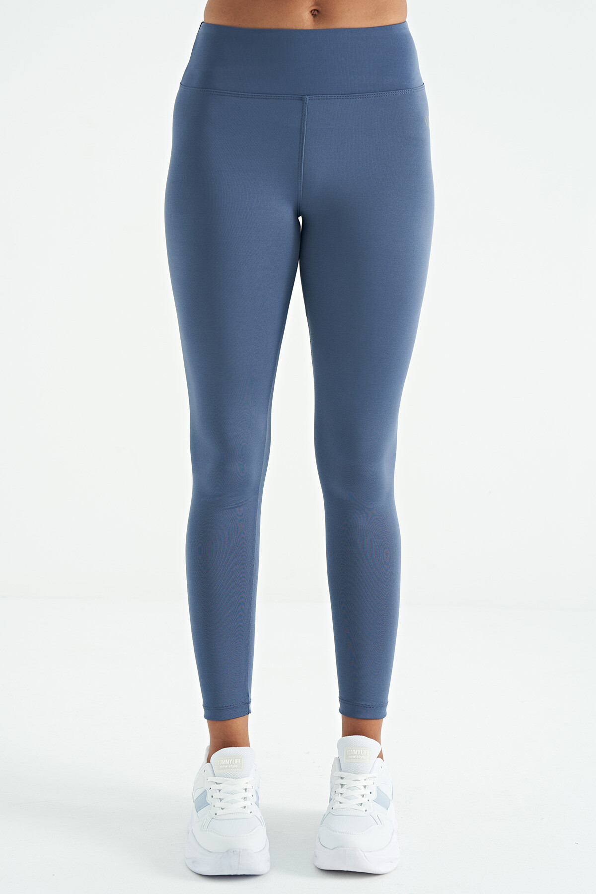 Petrol Logo Baskı Detaylı Yüksek Bel Dalgıç Kumaş Slim Fit Kadın Tayt - 94627 - TOMMYLIFE (1)