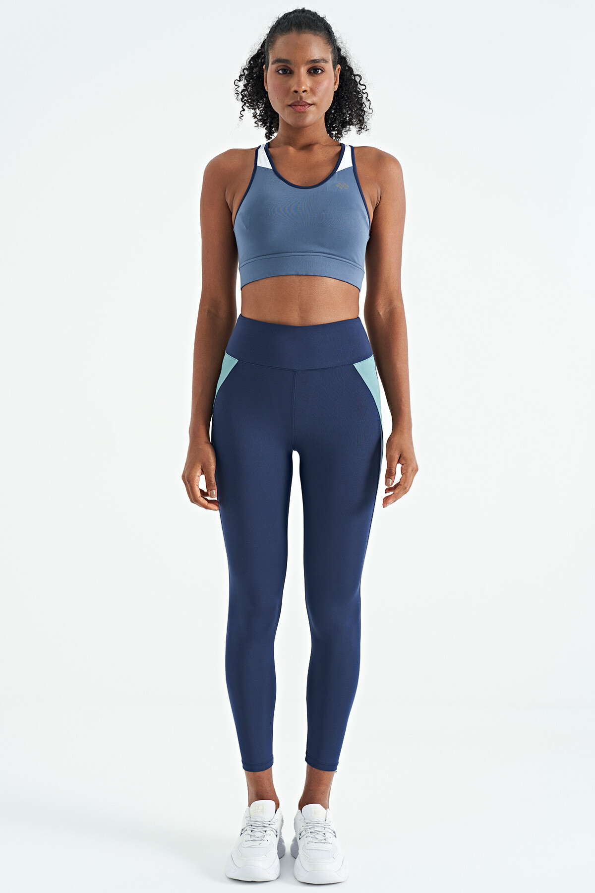 Petrol Renk Bloklu Sırt Baskı Detaylı Dar Kalıp Kadın Büstiyer - 97253 - TOMMYLIFE (1)