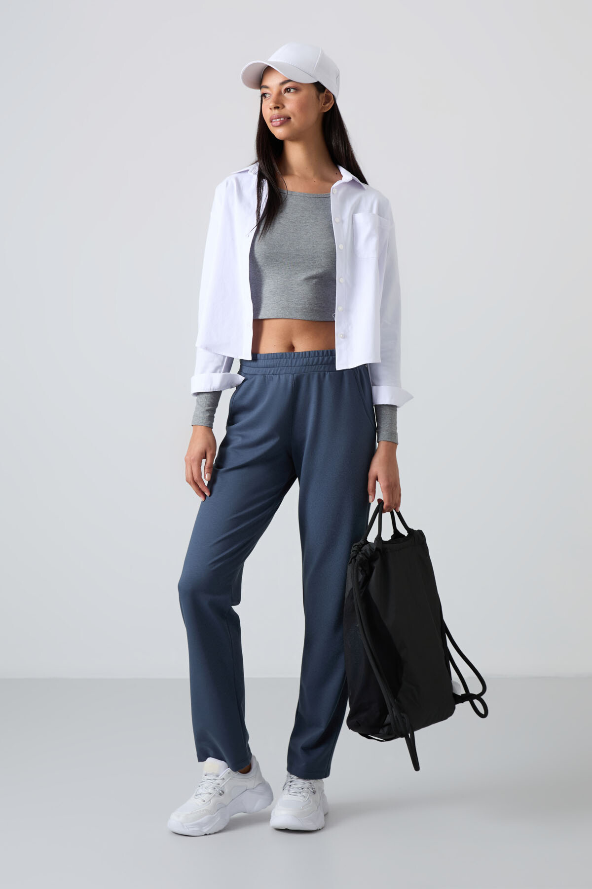 Petrol Yüksek Bel Cepli Rahat Form Klasik Paça Kadın Eşofman Alt - 94584 - TOMMYLIFE