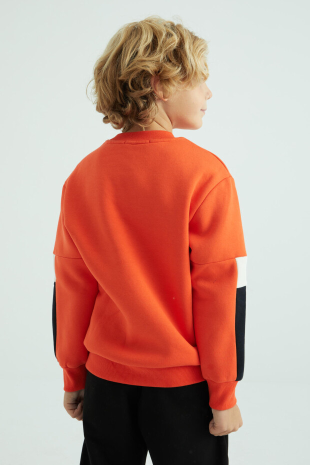 Portakal Yazı Nakışlı Şerit Detaylı O Yaka Standart Kalıp Erkek Çocuk Sweatshirt - 10991