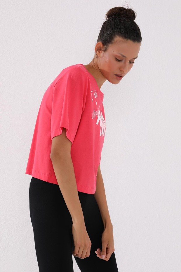 Rose Asimetrik Yazı Baskılı O Yaka Kadın Oversize T-Shirt - 97136