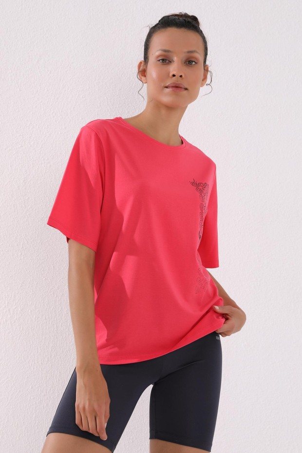 Rose Deforme Yazı Baskılı O Yaka Kadın Oversize T-Shirt - 97134