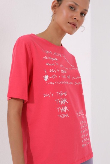 Rose El Yazısı Baskılı O Yaka Kadın Oversize T-Shirt - 97137 - Thumbnail