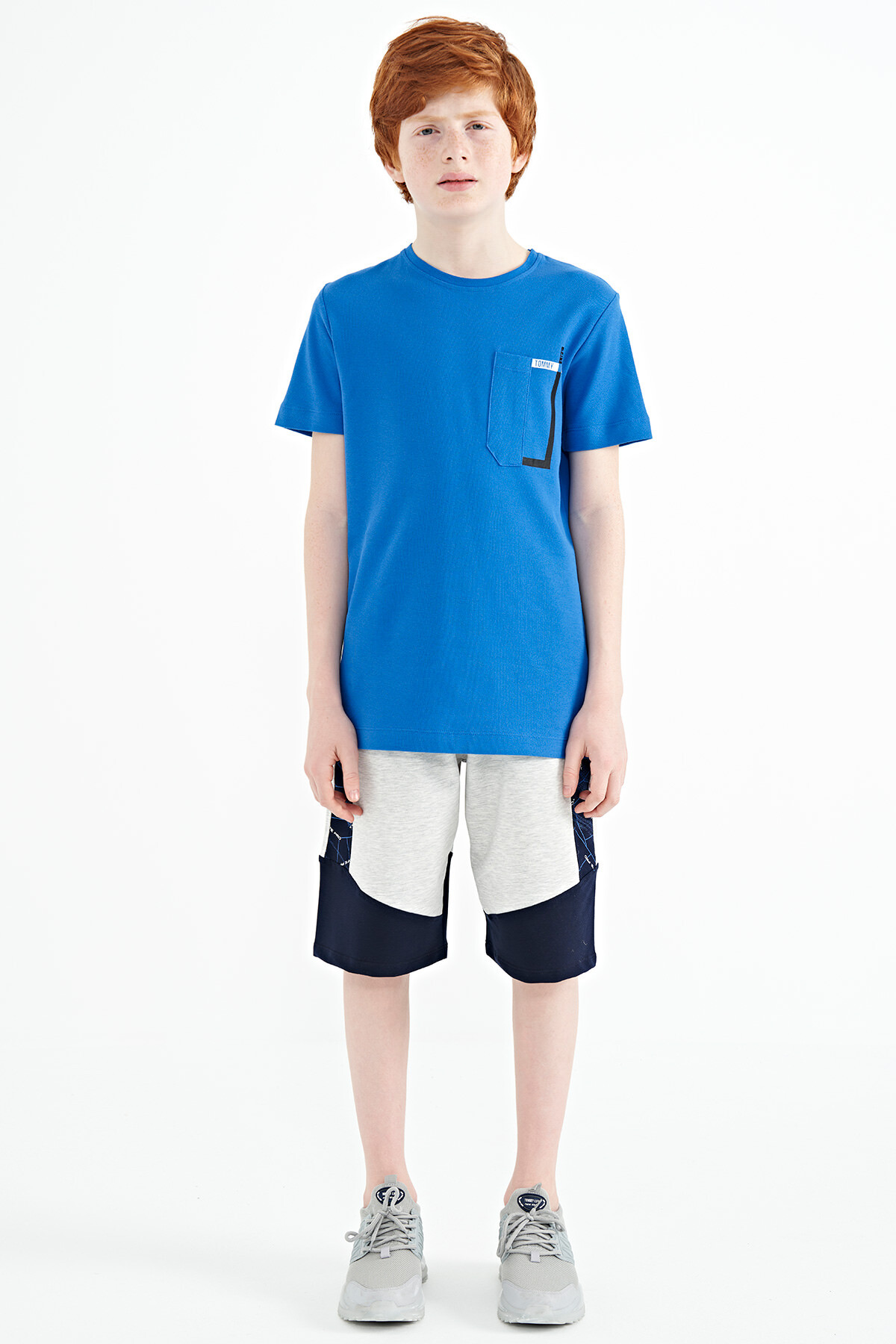 Saks Cep Detaylı O Yaka Standart Kalıp Erkek Çocuk T-Shirt - 11120 - TOMMYLIFE (1)