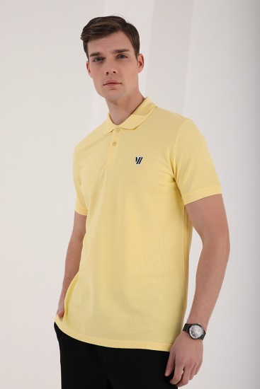 Sarı Basic Göğüs Logolu Standart Kalıp Triko Polo Yaka Erkek T-Shirt - 87768 - Thumbnail