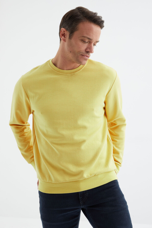 Sarı Basic O Yaka Rahat Form Erkek Sweatshirt - 88053