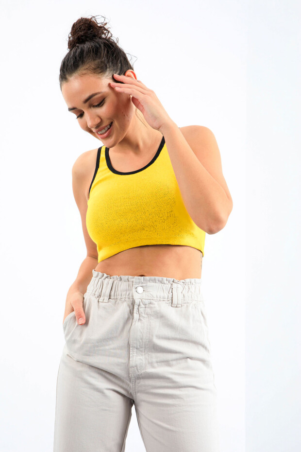 Sarı Basic Sıfır Kol Dar Kalıp U Yaka Kadın Crop Top Atlet - 97162 - 2