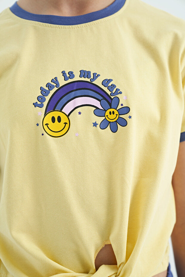 Sarı Baskı Detaylı O Yaka Çok Renkli Bağlama Detaylı Kız Çocuk T-Shirt - 75113