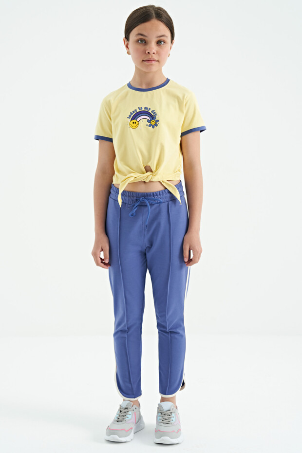 Sarı Baskı Detaylı O Yaka Çok Renkli Bağlama Detaylı Kız Çocuk T-Shirt - 75113