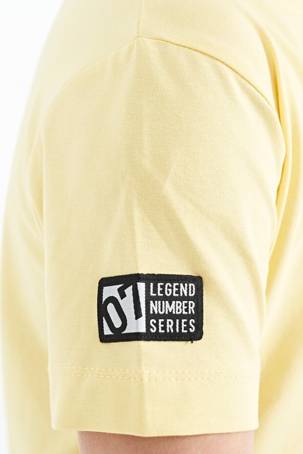 Sarı Baskı Detaylı O Yaka Standart Kalıp Erkek Çocuk T-Shirt - 11104