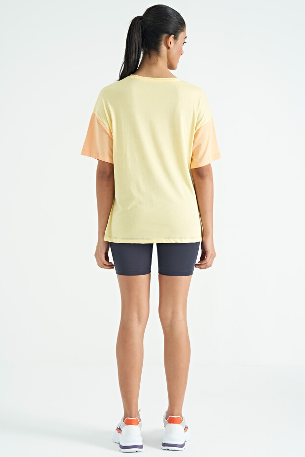 Sarı Çok Renkli O Yaka Oversize Kadın Basic T-Shirt - 02309