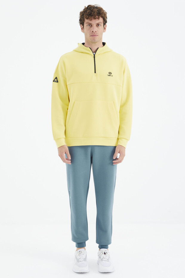 Sarı Kapüşonlu Yarım Fermuarlı Cep Detaylı Rahat Kalıp Erkek Sweatshirt - 88294