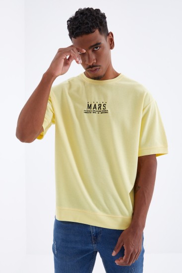 Sarı Mars Yazı Nakışlı O Yaka Erkek Oversize T-Shirt - 88104 