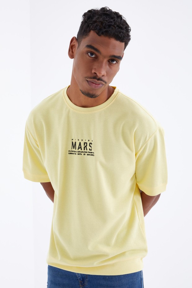 Sarı Mars Yazı Nakışlı O Yaka Erkek Oversize T-Shirt - 88104