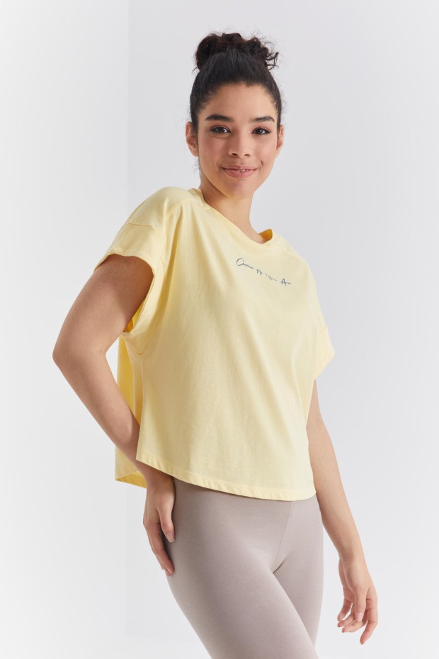 Sarı Minimal Yazı Baskılı O Yaka Oversize Kadın T-Shirt - 97219
