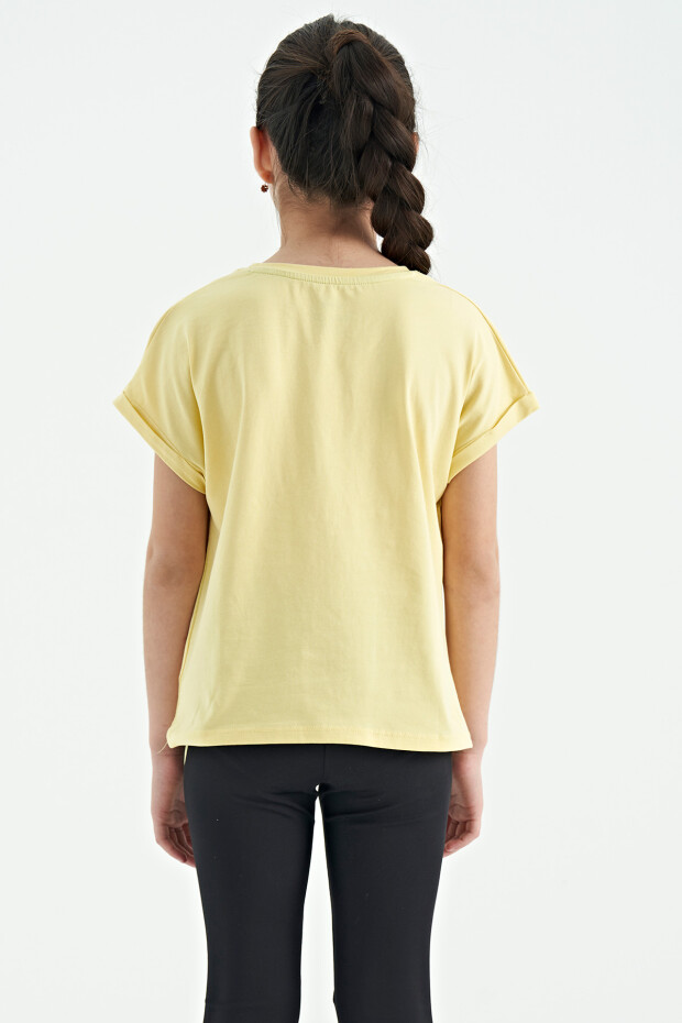 Sarı O Yaka Düşük Omuzlu Rahat Form Kısa Kollu Kız Çocuk T-Shirt - 75128
