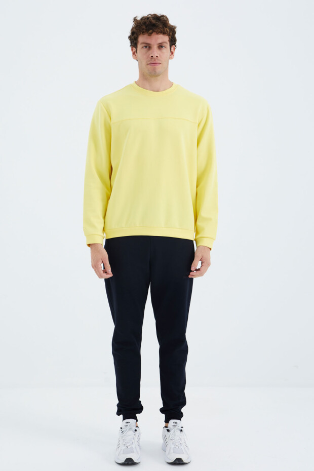 Sarı O Yaka Ön Dikiş Detaylı Basic Rahat Kalıp Erkek Sweatshirt - 88270