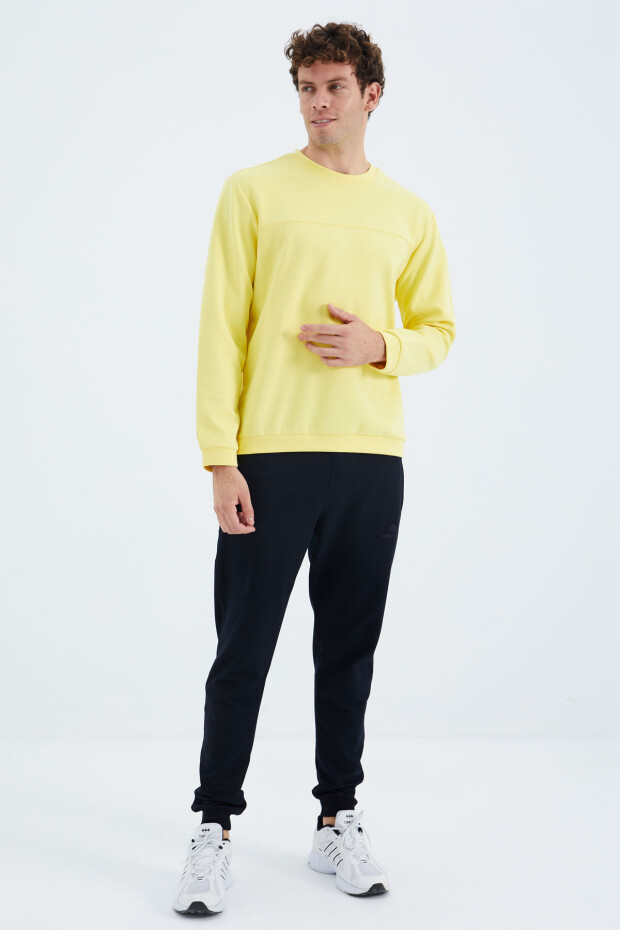 Sarı O Yaka Ön Dikiş Detaylı Basic Rahat Kalıp Erkek Sweatshirt - 88270