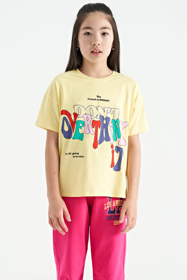 Sarı Renki Yazı Baskılı O Yaka Oversize Kısa Kollu Kız Çocuk T-Shirt - 75112 