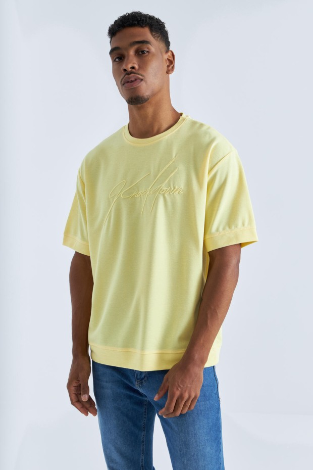 Sarı Yazı Nakışlı O Yaka Erkek Oversize T-Shirt - 88102