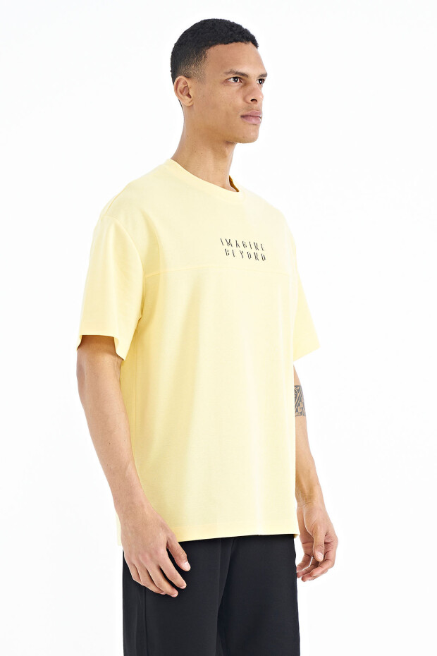 Sarı Yazı Nakışlı Oversize O Yaka Erkek T-Shirt - 88178