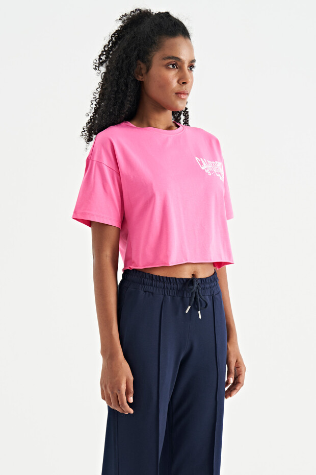 Şeker Pembe Baskılı Düşük Kol Detaylı Oversize Kadın Crop T-Shirt - 02179