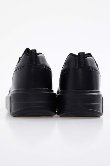 Siyah Bağcıklı Rahat Kalıp Kadın Spor Ayakkabı - 89105 - Thumbnail