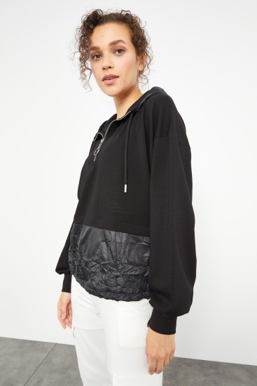 Siyah Balon Kol Paraşüt Kumaş Detaylı Kadın Oversize Sweatshirt - 97167 - Thumbnail