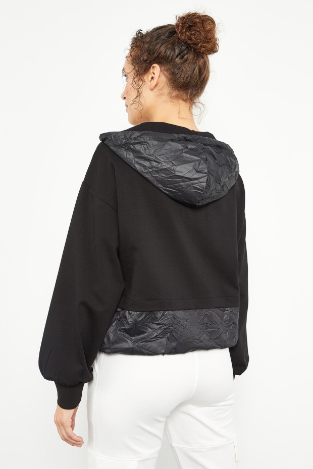 Siyah Balon Kol Paraşüt Kumaş Detaylı Kadın Oversize Sweatshirt - 97167