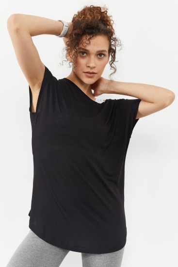 Siyah Basic Kısa Kol Rahat Form O Yaka Kadın T-Shirt - 97151 